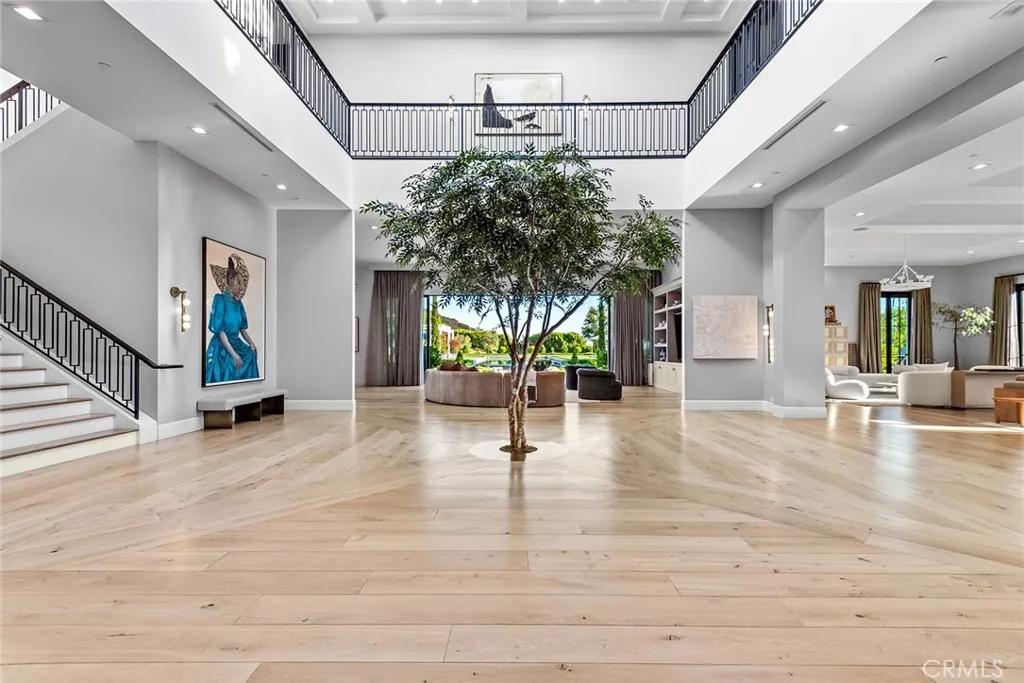 2100 Stratford Circle, Los Angeles, CA, 90077