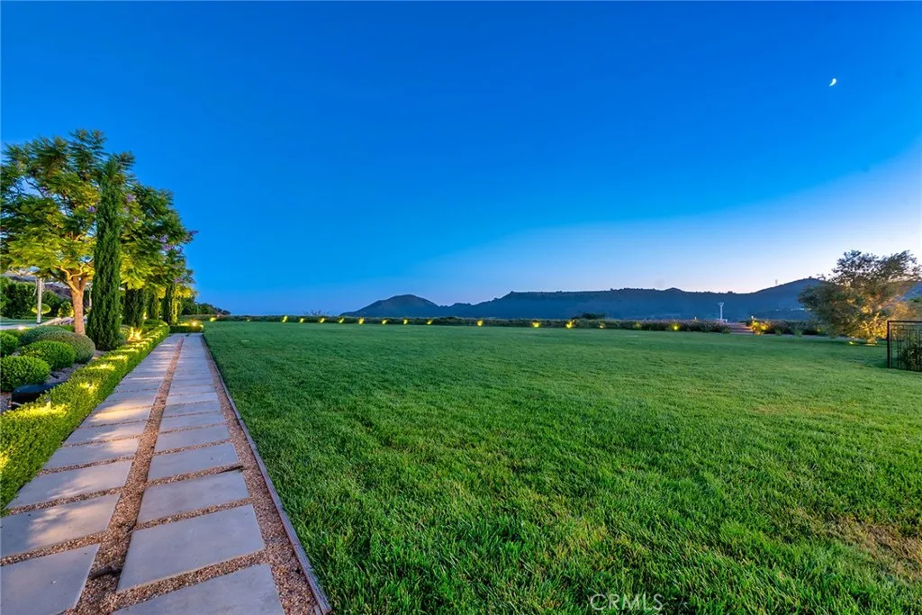 2100 Stratford Circle, Los Angeles, CA, 90077