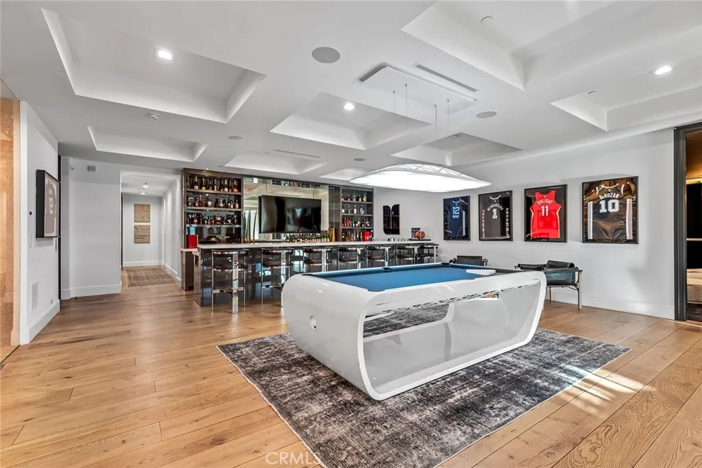 2100 Stratford Circle, Los Angeles, CA, 90077