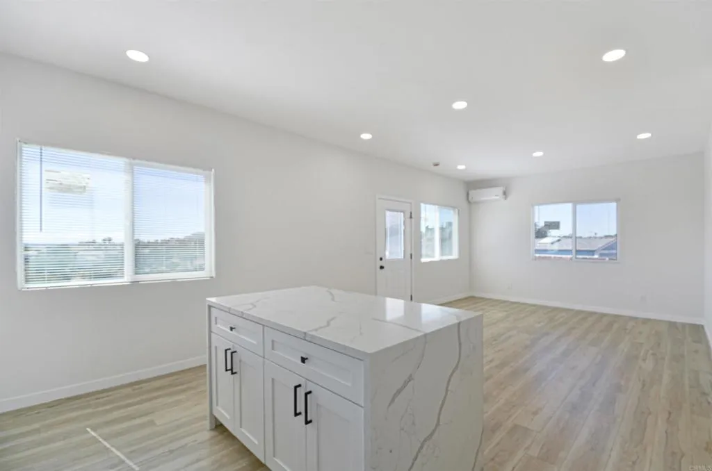 https://cdn.realtyfeed.com/cdn/127/306507415/0b4754188acac628648055c8a02d2225.webp