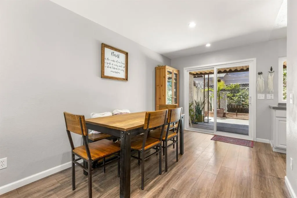 Photo #5: NDP2507548 Listing 