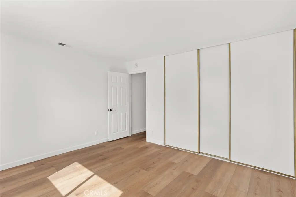 https://cdn.realtyfeed.com/cdn/127/306507472/43f27751537af0e8b34a447829d52cba.webp