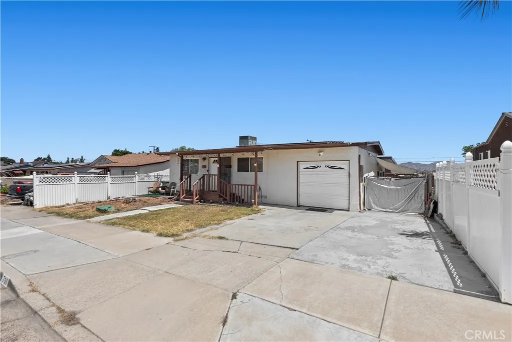 https://cdn.realtyfeed.com/cdn/127/306507593/c38c059eefb8e2cf8f7ec0a11ec4d709.webp