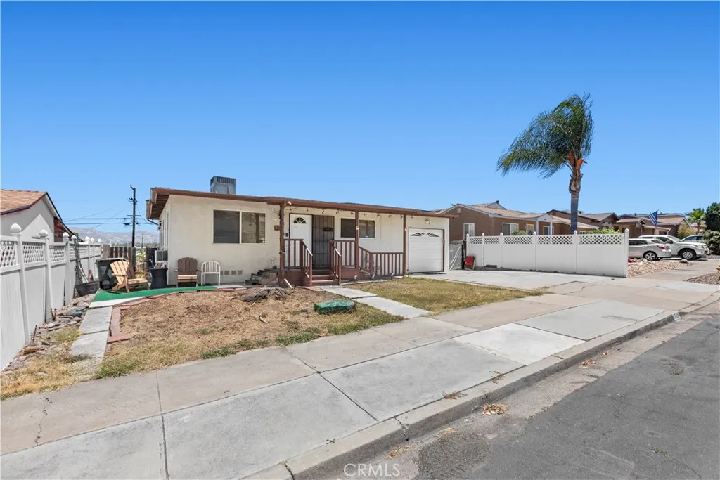 https://cdn.realtyfeed.com/cdn/127/306507593/f6896fa6e6494558f4292326ec62fcad.webp