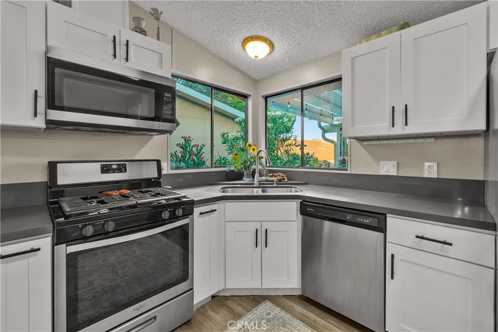 https://cdn.realtyfeed.com/cdn/127/306507596/4f9b8d2e9287b386d93d67baad915334.webp