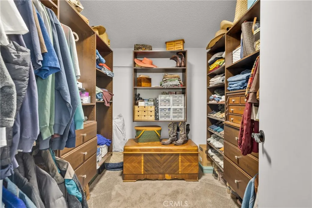 https://cdn.realtyfeed.com/cdn/127/306507596/53d6dbb393b2a4df12718c4e15df0ecd.webp