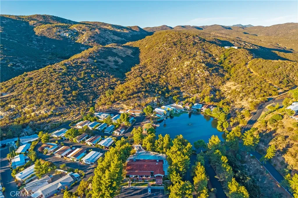 https://cdn.realtyfeed.com/cdn/127/306507596/9375a401ead436ef0fe5db5a7102c2c7.webp