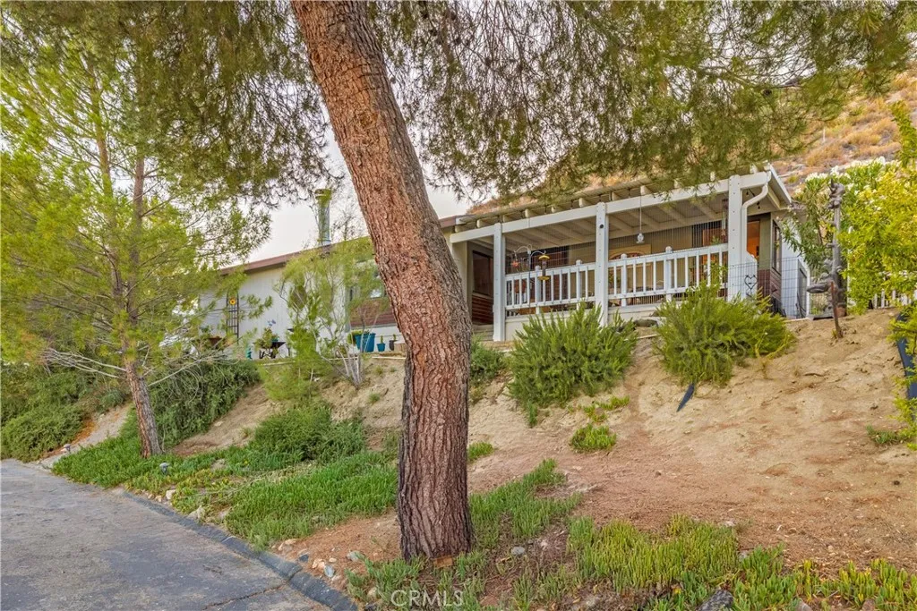 https://cdn.realtyfeed.com/cdn/127/306507596/9b3d5be3d89e47f5c283506915db1a32.webp