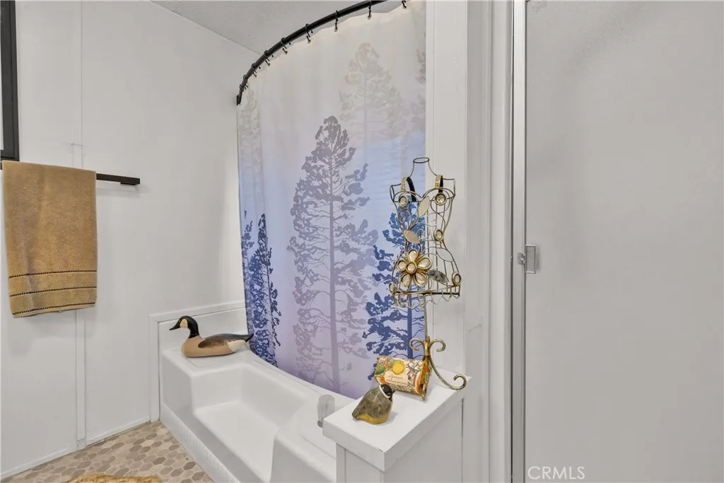 https://cdn.realtyfeed.com/cdn/127/306507596/b5079817b8710a22b86578d45747237d.webp