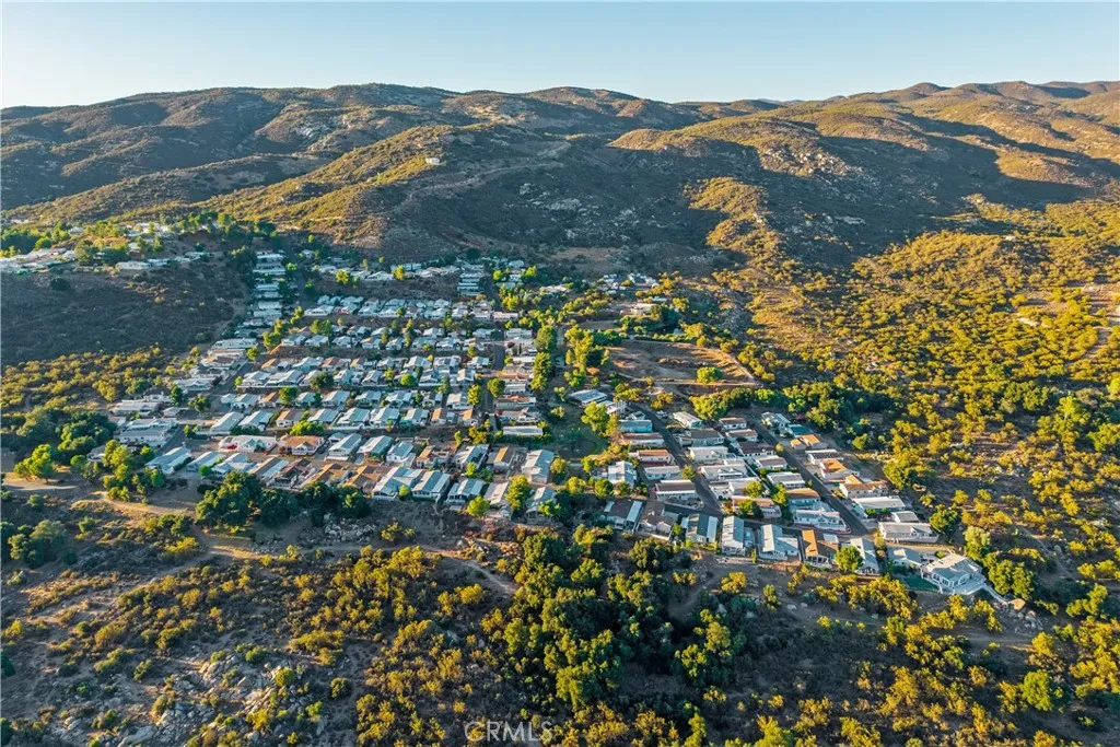 https://cdn.realtyfeed.com/cdn/127/306507596/b92d68d33dbc366bbe8c8e3a76f95af7.webp