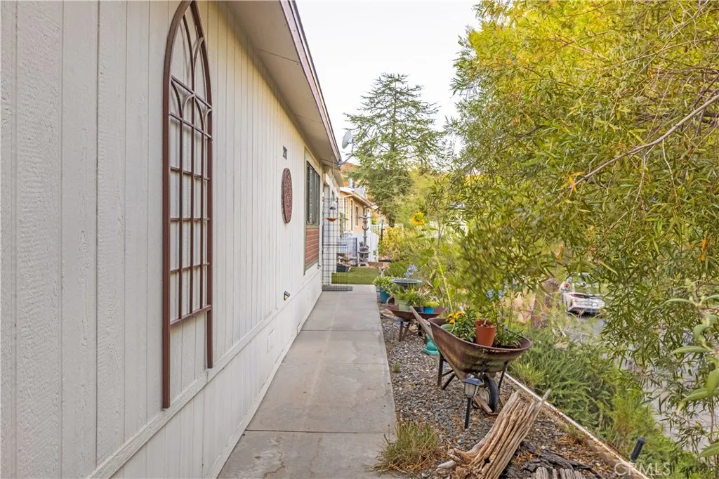 https://cdn.realtyfeed.com/cdn/127/306507596/c264f17c0db6db66eda1ae4a1111c130.webp