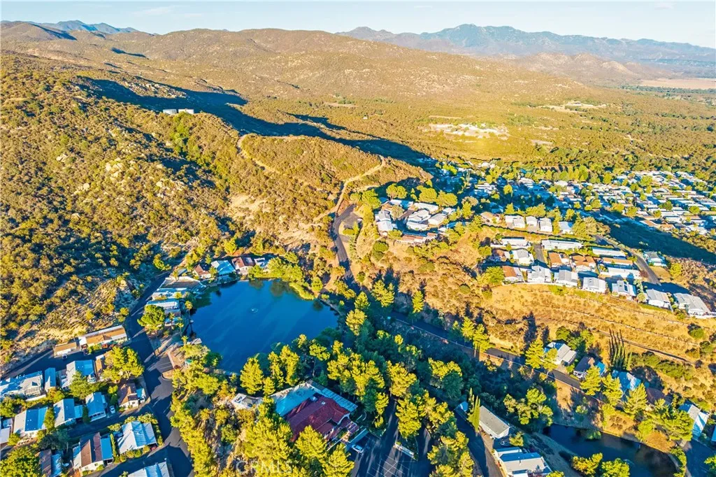 https://cdn.realtyfeed.com/cdn/127/306507596/d85721c4d052de12a6a2137c97118353.webp