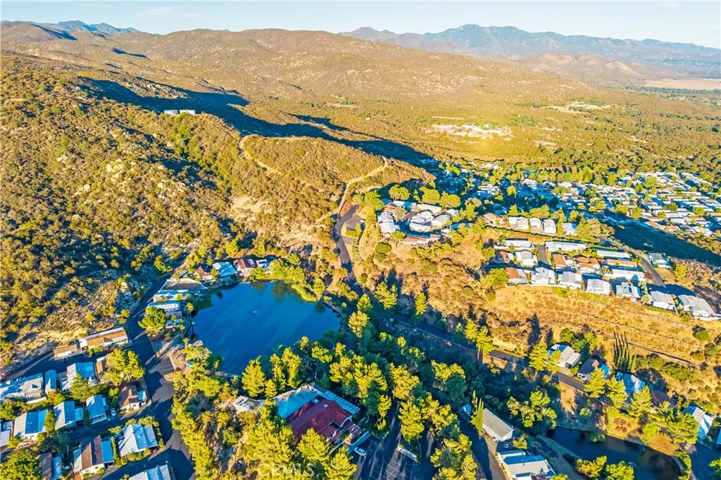 https://cdn.realtyfeed.com/cdn/127/306507596/ea944d5466e0e3dcfa5376ec329e23bd.webp