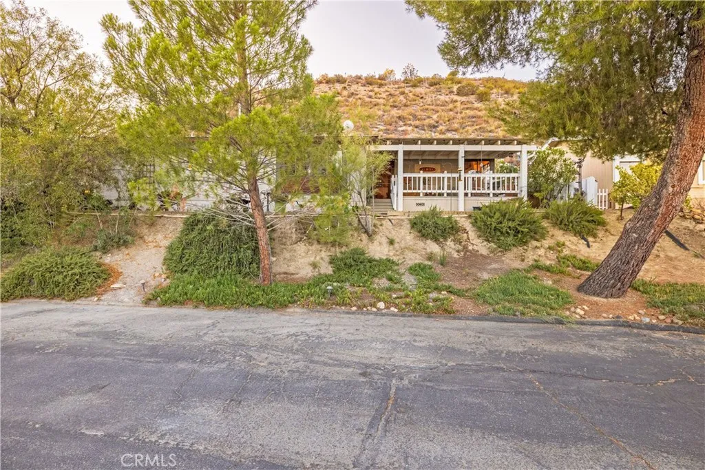 https://cdn.realtyfeed.com/cdn/127/306507596/fb1c82322a99d6559cf7ec1aa4081df5.webp