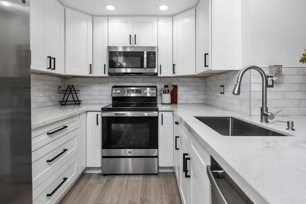 Photo #2: PTP2505830 Listing 