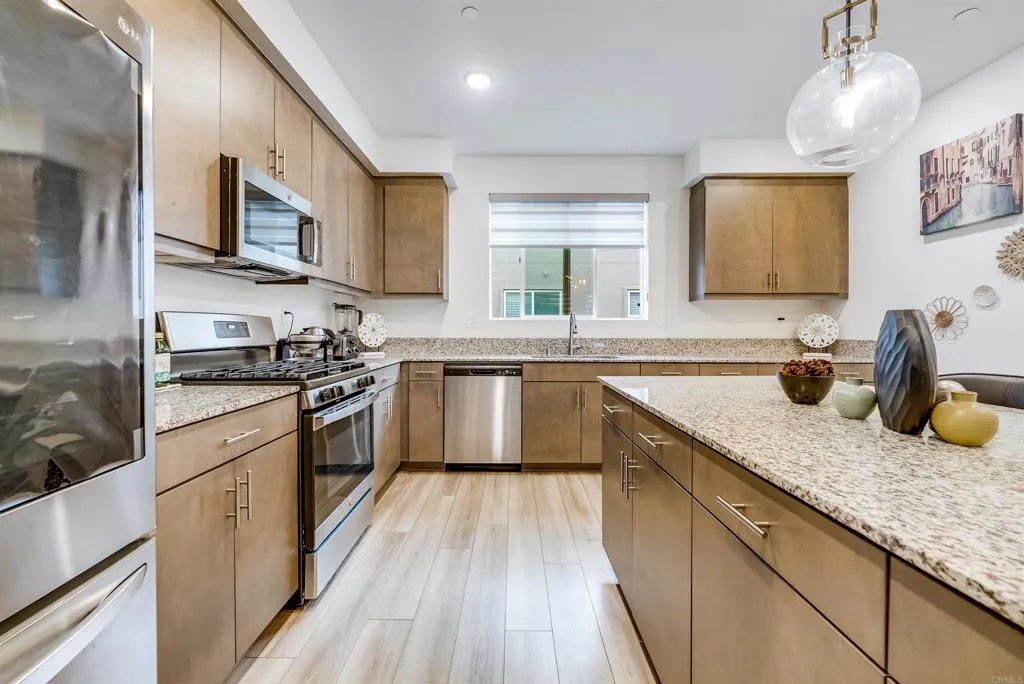 Photo #8: PTP2505833 Listing: Photo #8