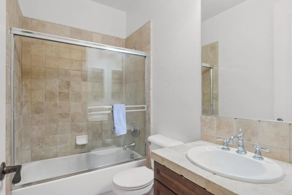 https://cdn.realtyfeed.com/cdn/127/306507715/efd396f7db72279809ff040fe6b165f8.webp