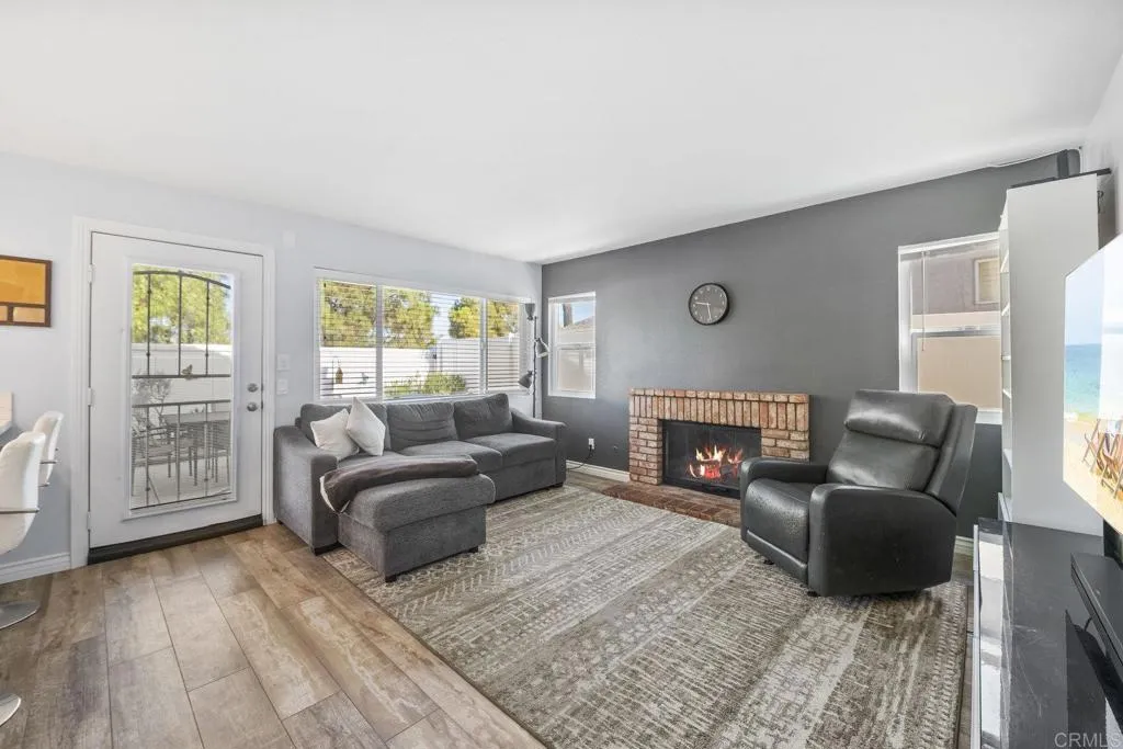 https://cdn.realtyfeed.com/cdn/127/306507725/2d4a9da561cabfd8cf18585c656a3a26.webp