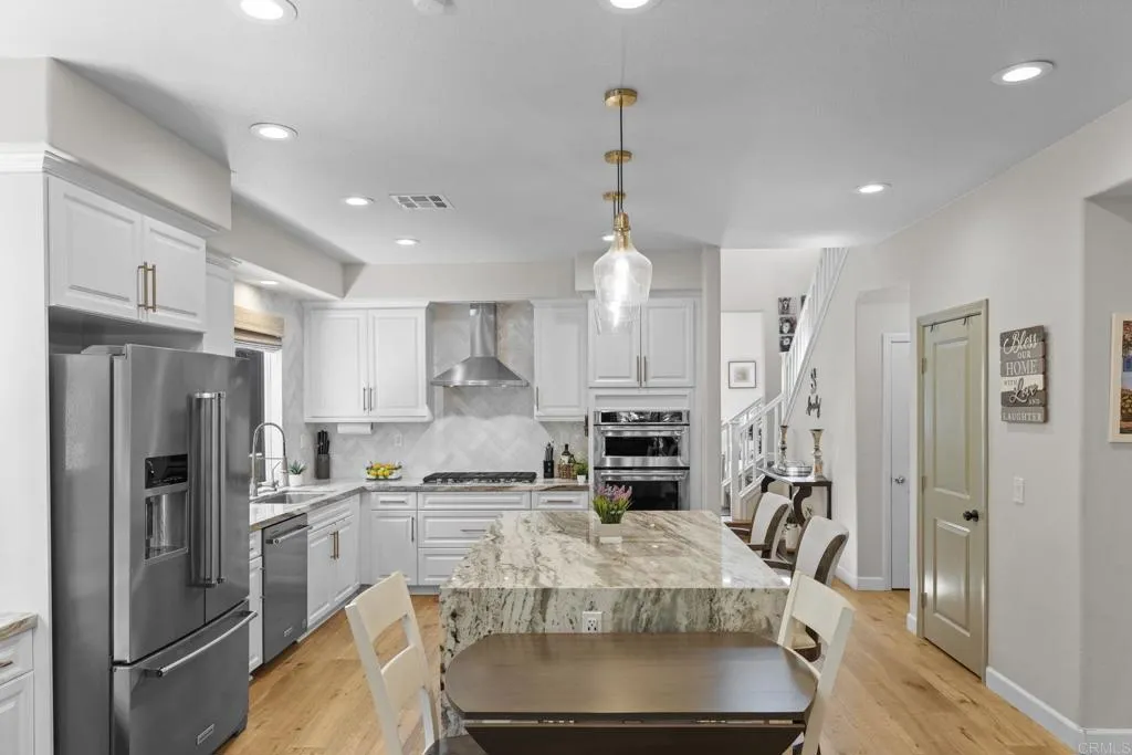 https://cdn.realtyfeed.com/cdn/127/306507747/fb486edc58163ca0ed8c569281798c47.webp