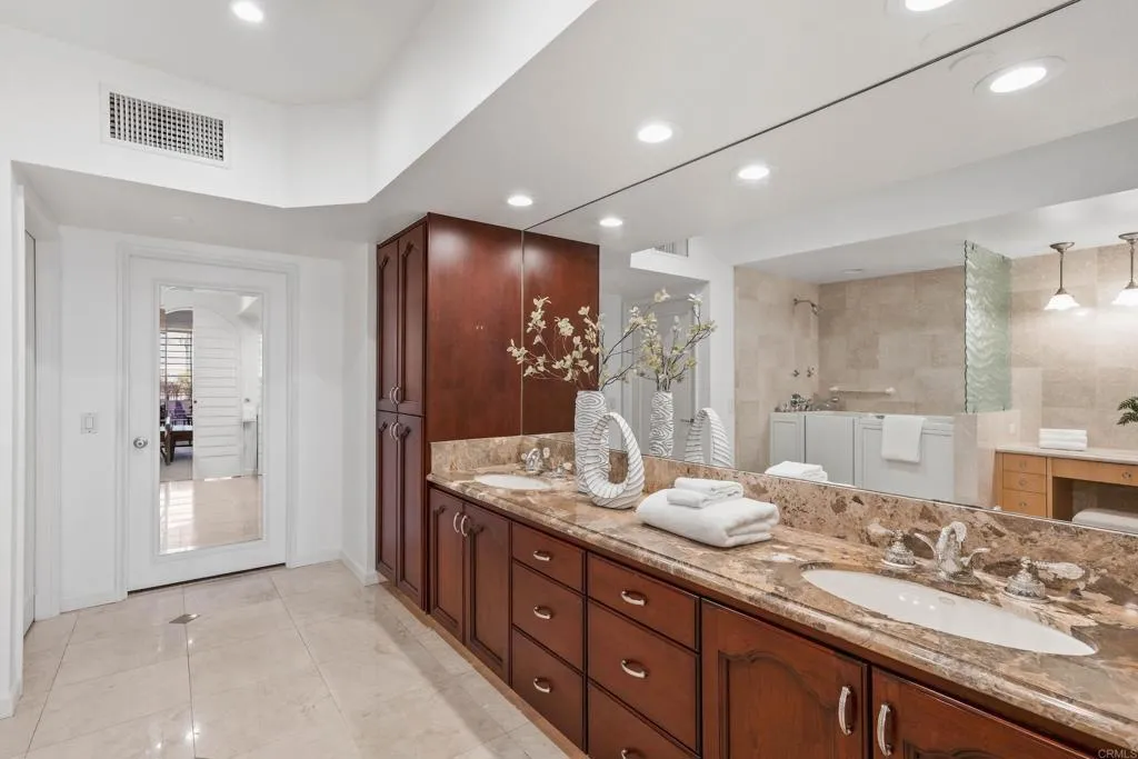 Photo #20: PTP2505837 Listing: Photo #20