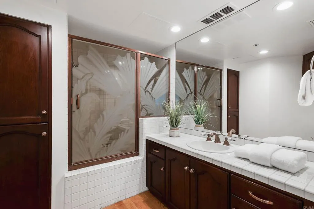 Photo #27: PTP2505837 Listing: Photo #27