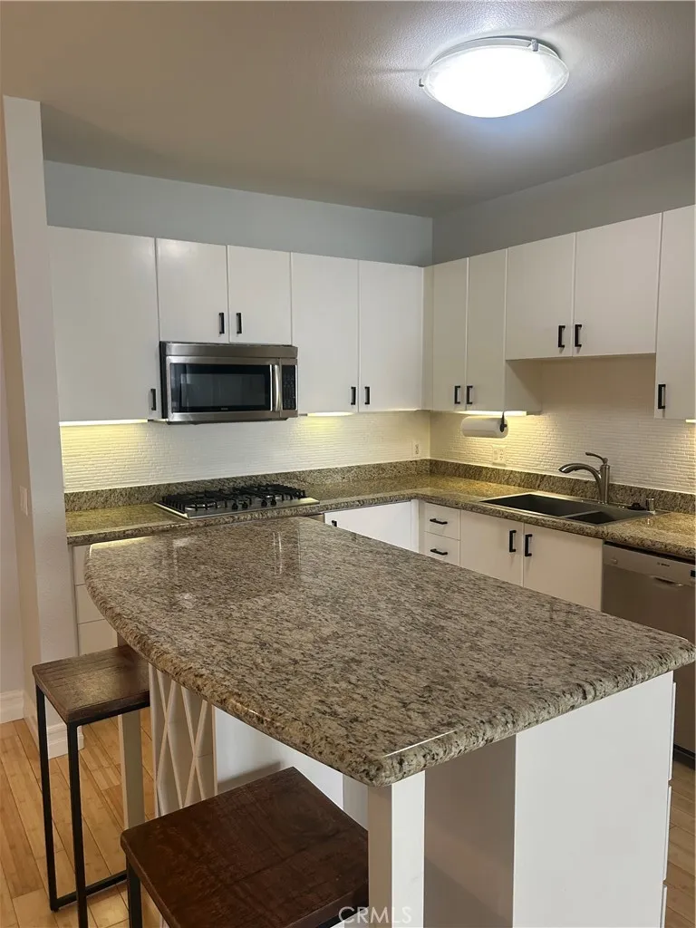 Photo #5: MB25173086 Listing 