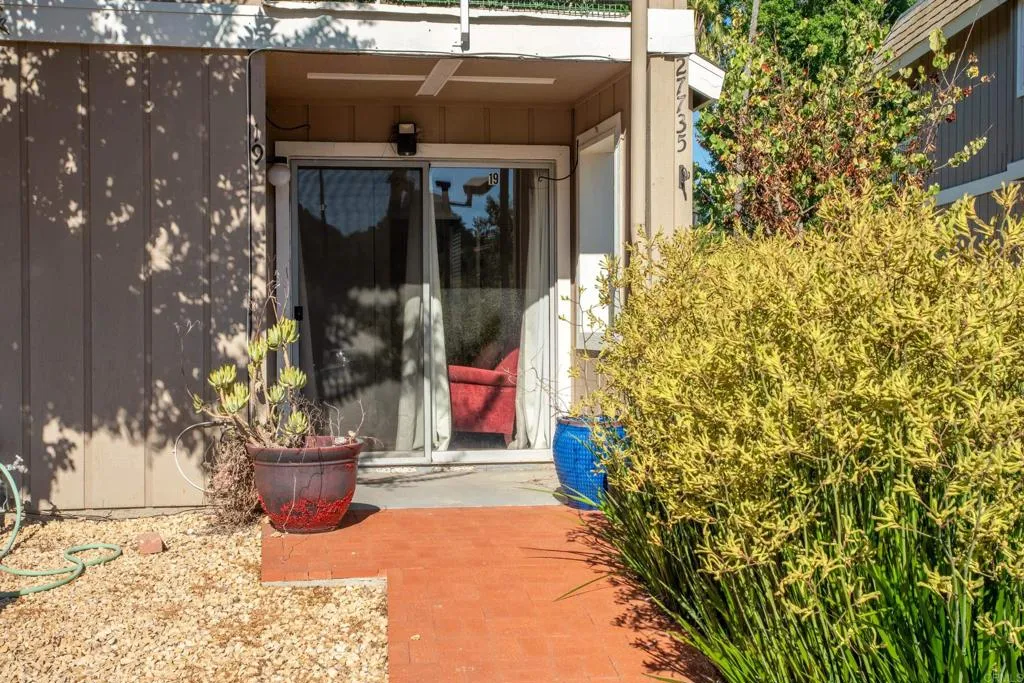 https://cdn.realtyfeed.com/cdn/127/306507815/29a85836a2b27c78796676e289631f89.webp