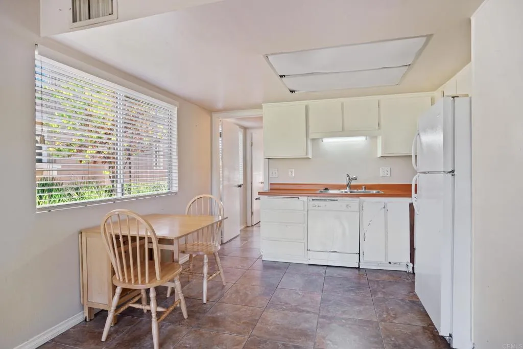 https://cdn.realtyfeed.com/cdn/127/306507815/582633a37f71fe8c362375312dc2f3ba.webp