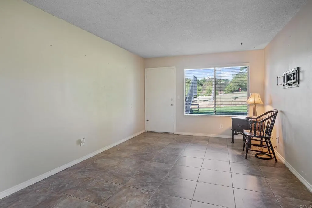 https://cdn.realtyfeed.com/cdn/127/306507815/c196d5e46844722a4f0070de96ceab19.webp