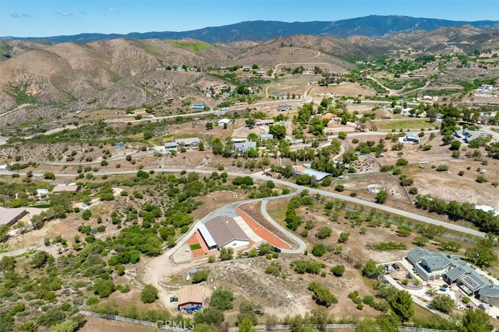 13700 Summit Knoll Road, Agua Dulce, CA 91390 - Photo 3 of 43, Agua Dulce, CA