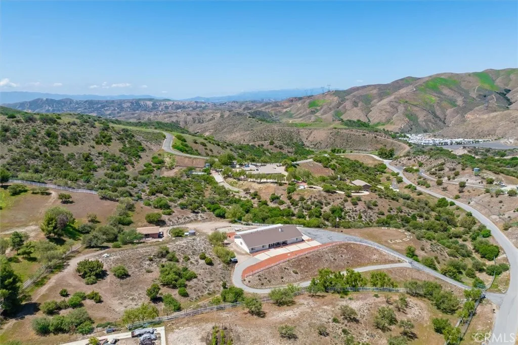 13700 Summit Knoll Road, Agua Dulce, CA 91390 - Photo 2 of 43, Agua Dulce, CA
