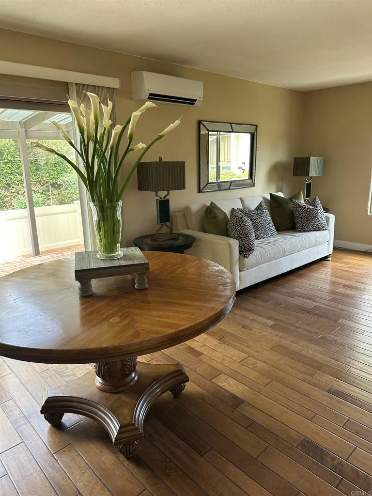 Photo #2: NDP2507583 Listing 