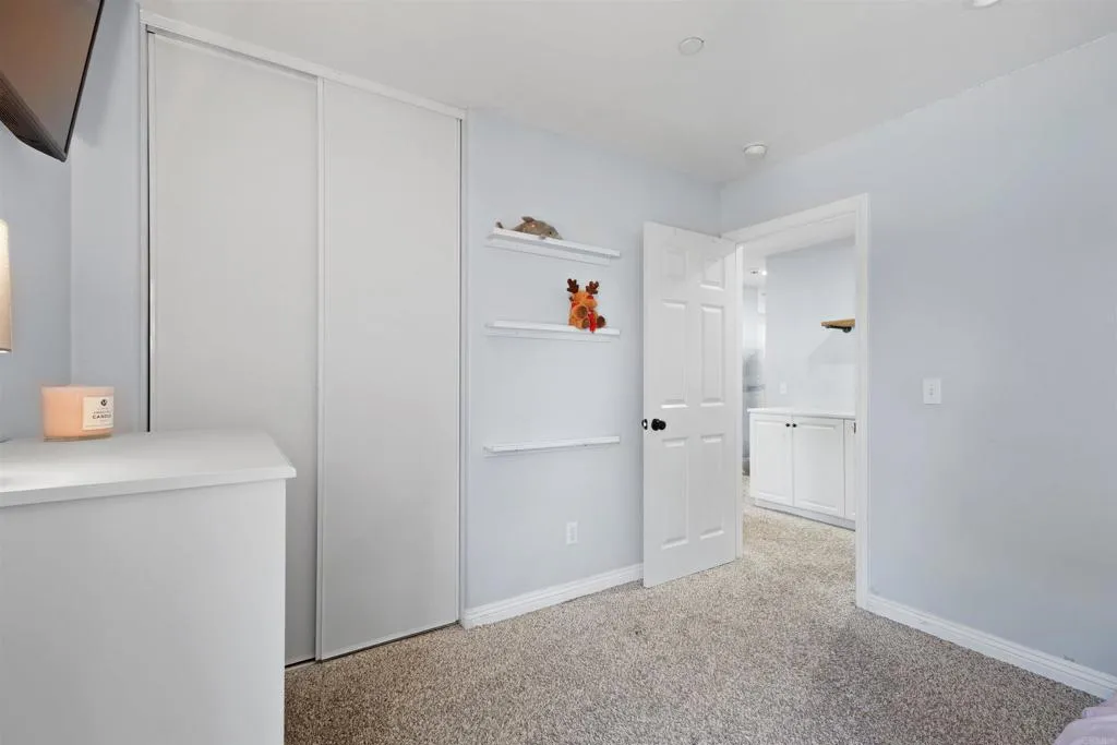 https://cdn.realtyfeed.com/cdn/127/306507942/429a09919d8fc2e5d51a123b465a0b74.webp