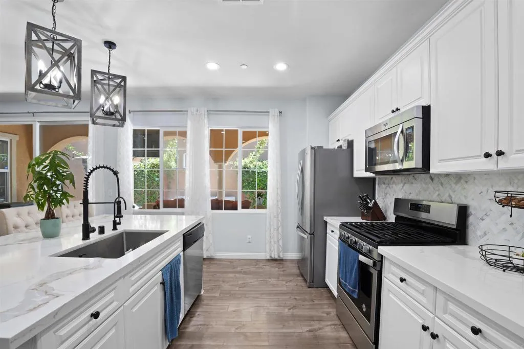 https://cdn.realtyfeed.com/cdn/127/306507942/50a6891607dededbf56fc67eafcd569f.webp