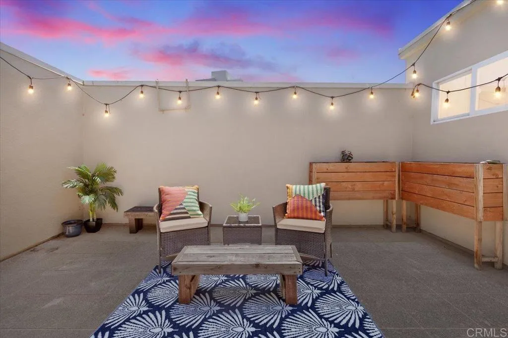 MLS: PTP2505847 Condo For Sale