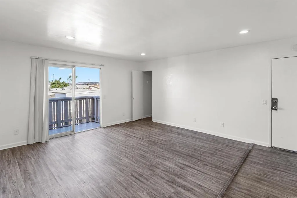Photo #7: PTP2505850 Listing: Photo #7