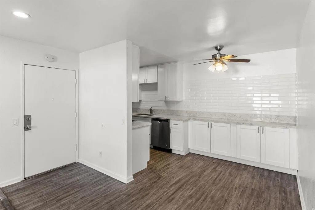 Photo #3: PTP2505850 Listing 