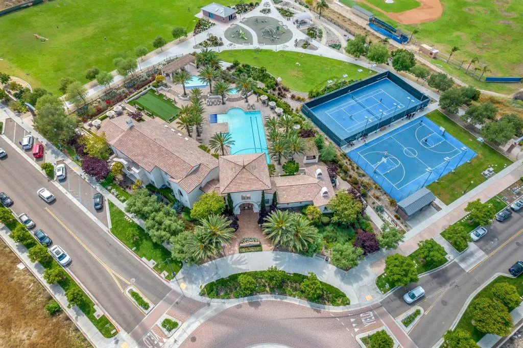 MLS: PTP2505851 Condo For Sale