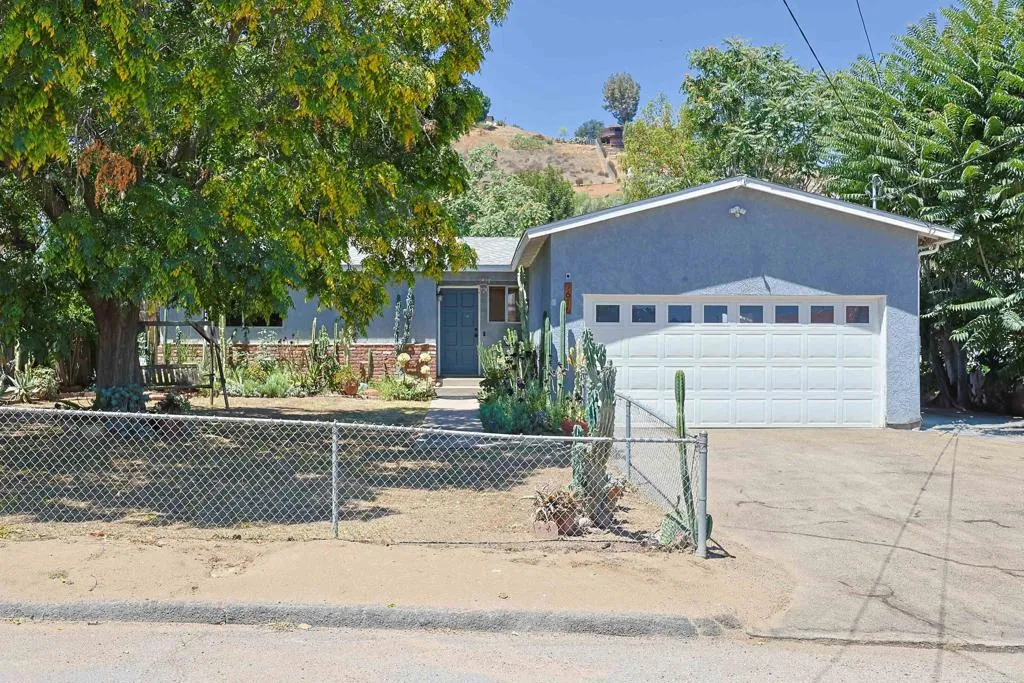 https://cdn.realtyfeed.com/cdn/127/306508109/0bf0df765dcace94d35d1e3091daf9cd.webp