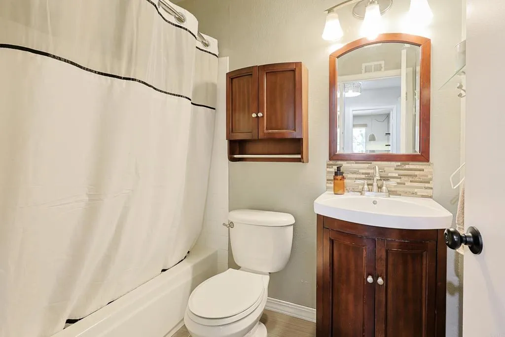 https://cdn.realtyfeed.com/cdn/127/306508109/29005d11ccd5299f9b10d38b80d47c7c.webp