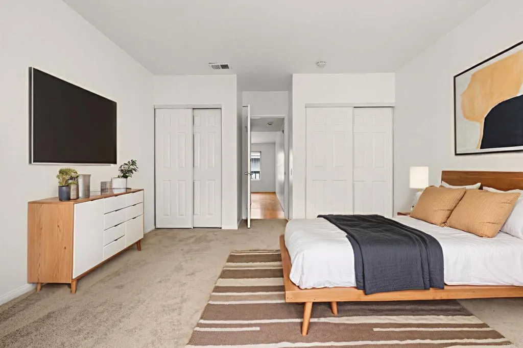 https://cdn.realtyfeed.com/cdn/127/306508156/2e2f3c6b22affd7e28e2e06efe3af600.webp