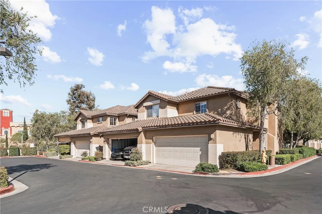 Photo #4: SR25173502 Listing 