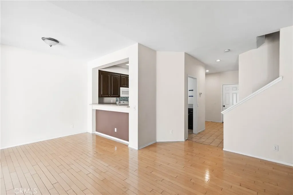 Photo #14: SR25173502 Listing: Photo #14
