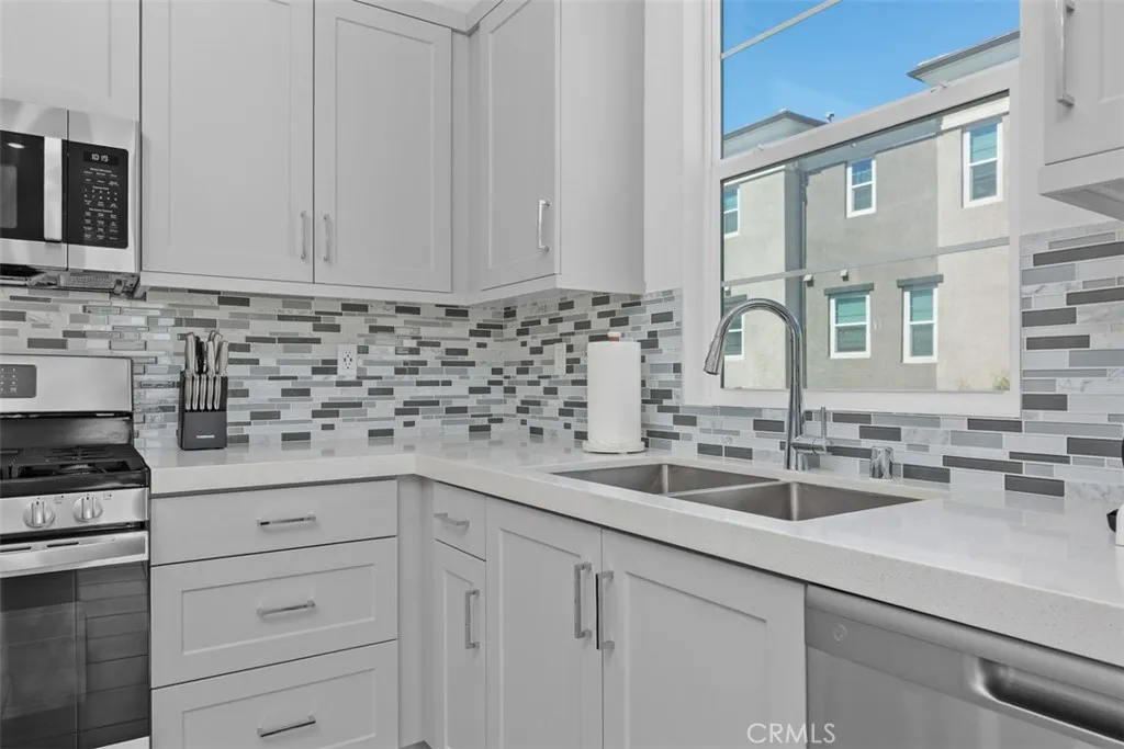 https://cdn.realtyfeed.com/cdn/127/306508407/07c3f441a82430476f76296d855292a1.webp
