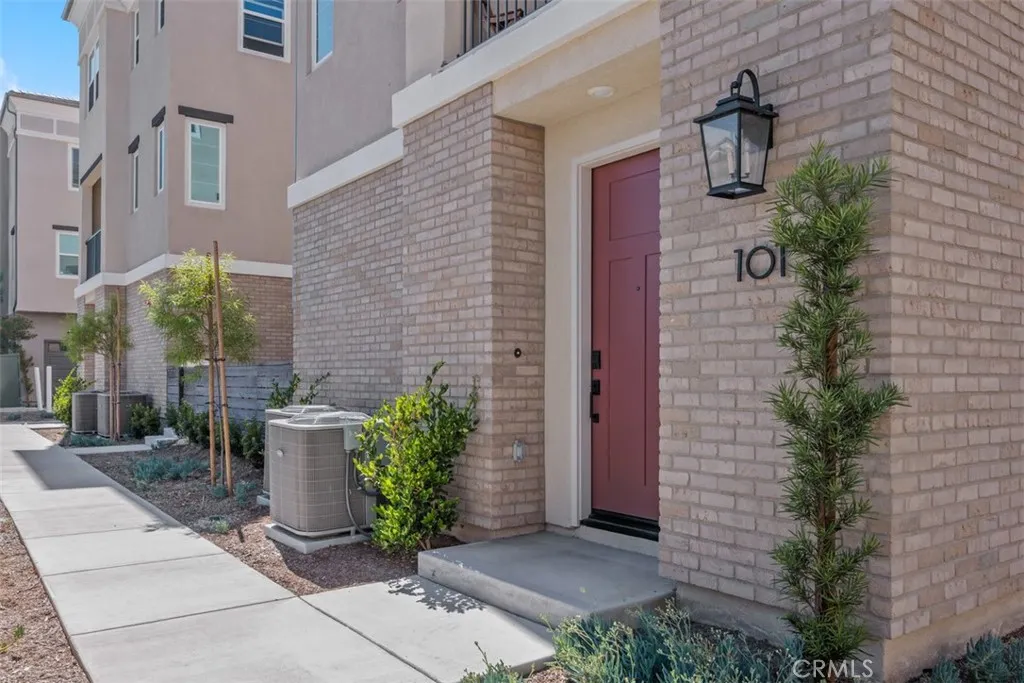 https://cdn.realtyfeed.com/cdn/127/306508407/b762e103fd7b55461243be0734f06322.webp