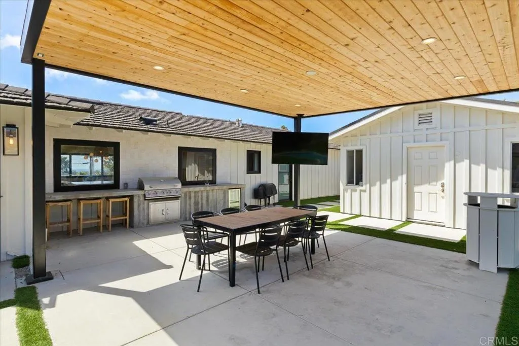 https://cdn.realtyfeed.com/cdn/127/306508409/7d49c89d61bedf22cfb30066bae99ac0.webp