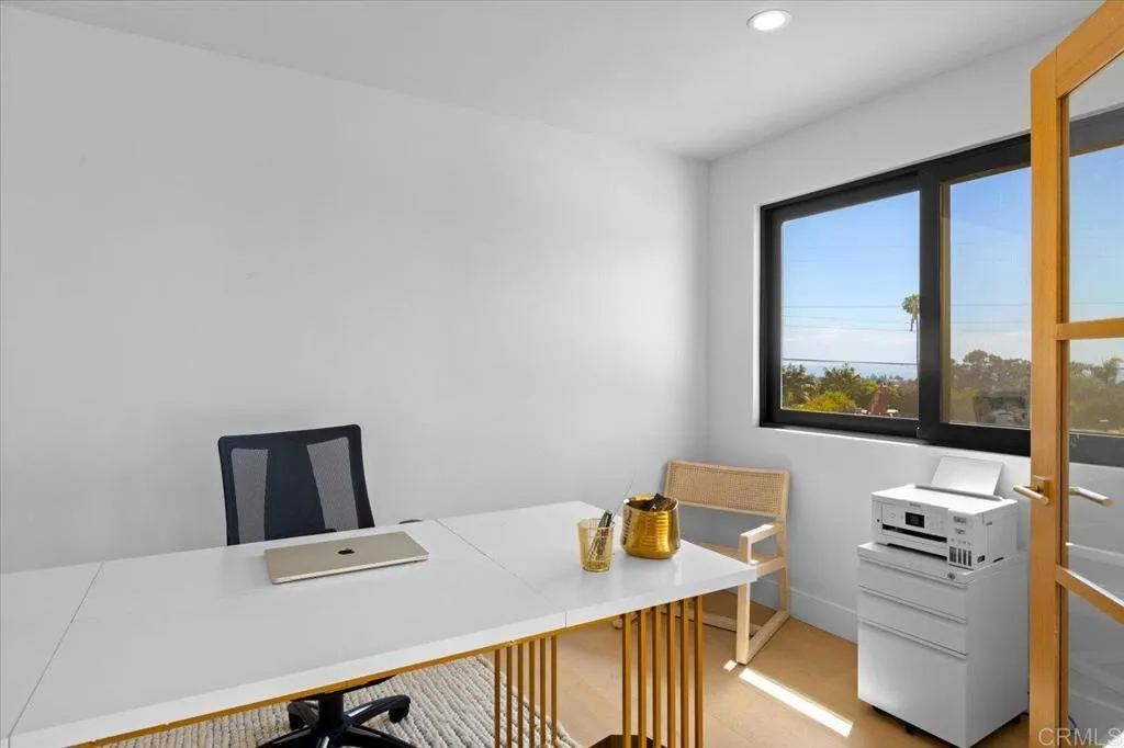 https://cdn.realtyfeed.com/cdn/127/306508409/7fc8e4e23da49a966db4906c07caf6d3.webp