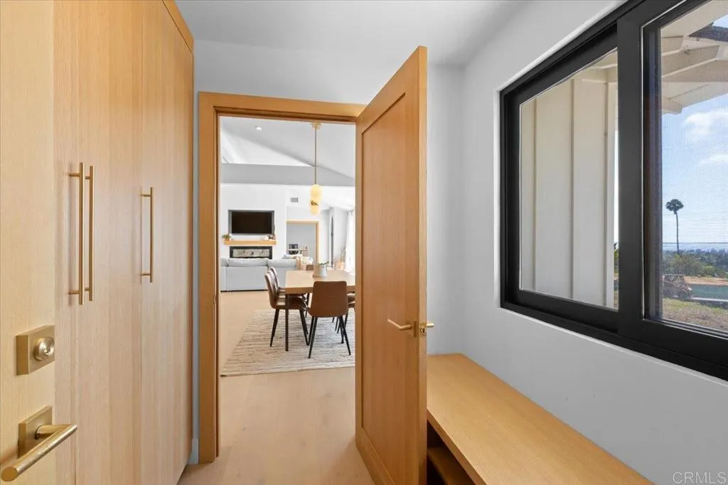 https://cdn.realtyfeed.com/cdn/127/306508409/7fe8f8fe192f54c93f08945d8cf82a23.webp