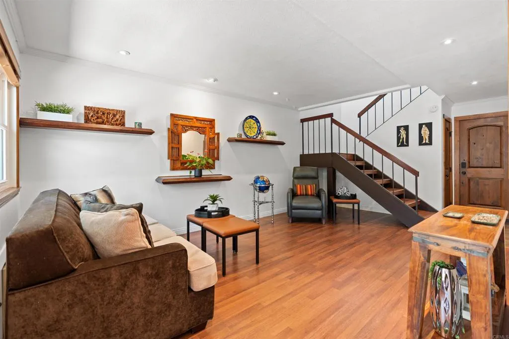 Photo #5: NDP2507607 Listing 