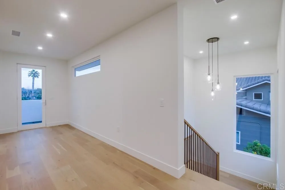 https://cdn.realtyfeed.com/cdn/127/306508546/03f58f4bfbffbb791866adcf73322aab.webp